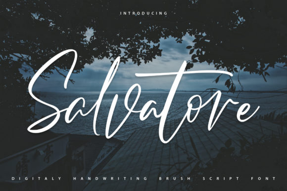Salvatore: A Vintage Script Typeface for Elegant Web Design